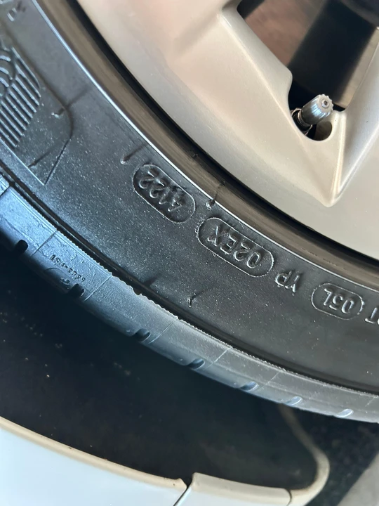 2016 Tesla Model S - Image 22 of 29
