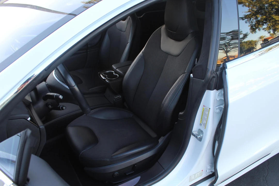 2016 Tesla Model S - Image 27 of 29