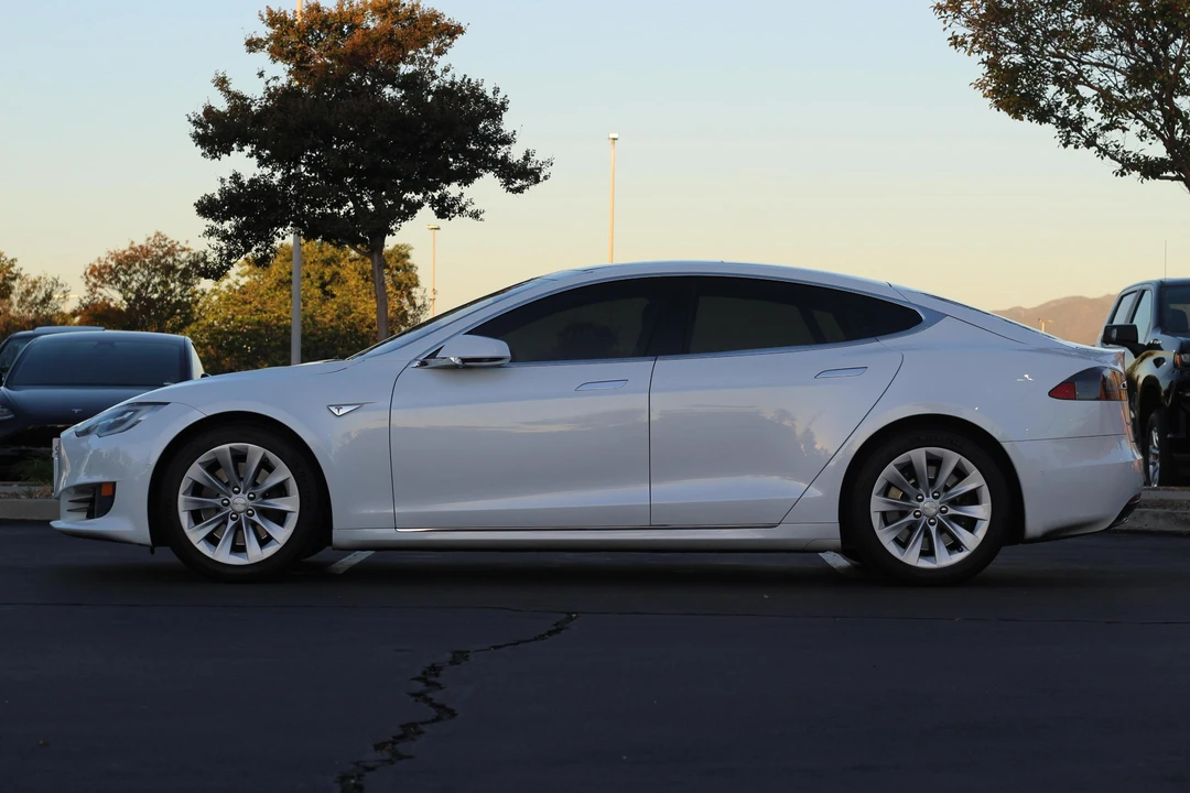 2016 Tesla Model S - Image 3 of 29