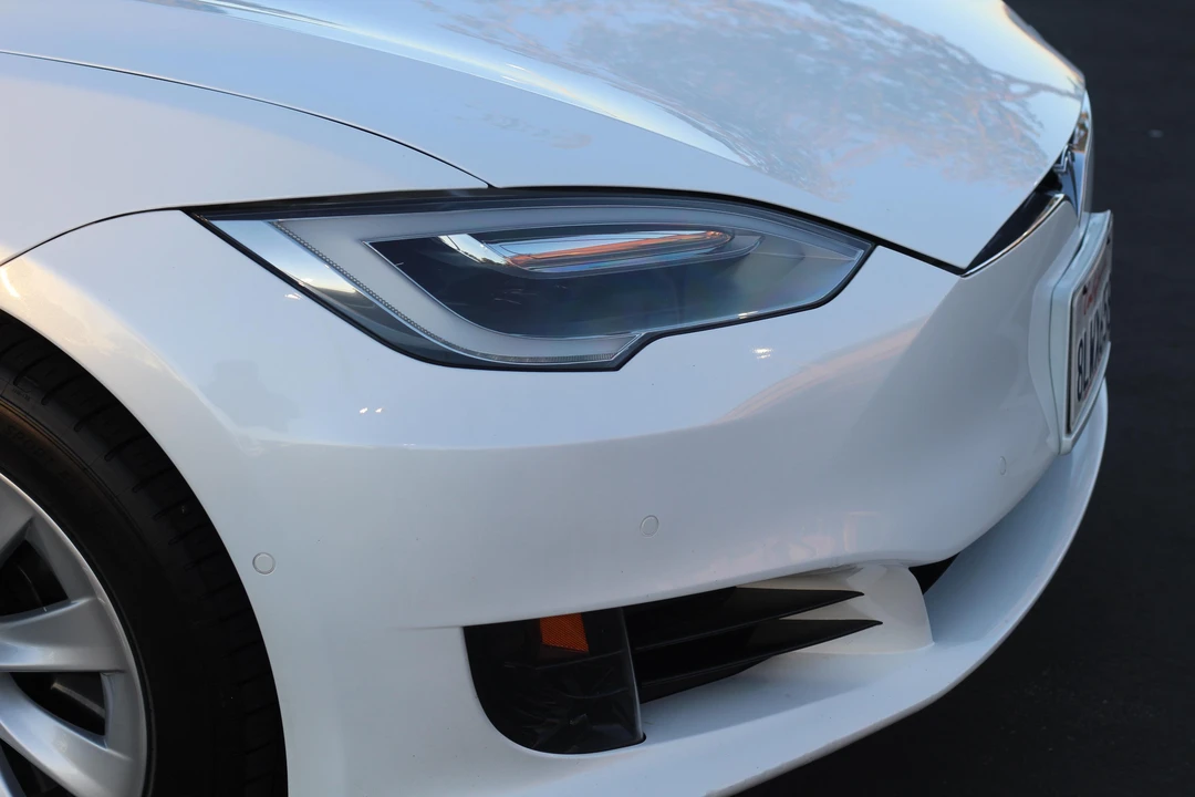 2016 Tesla Model S - Image 13 of 29