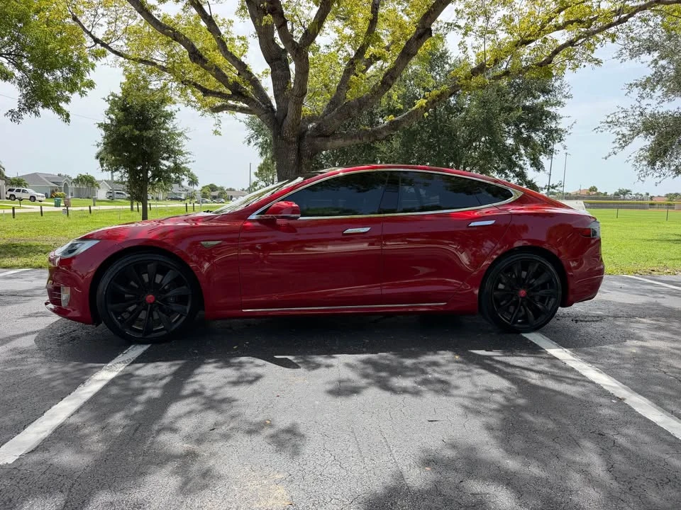 2016 Tesla Model S - Image 2 of 14