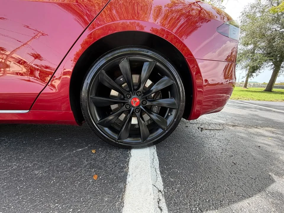 2016 Tesla Model S - Image 10 of 14