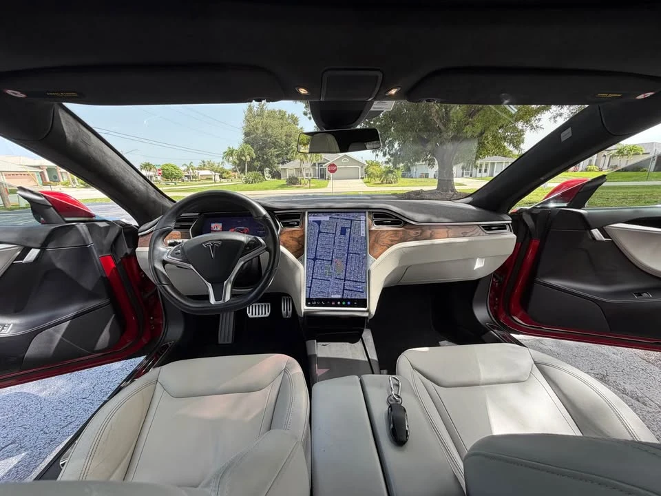 2016 Tesla Model S - Image 12 of 14