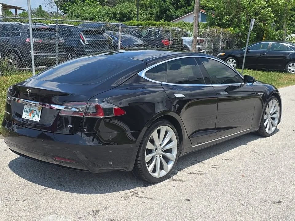 2016 Tesla Model S - Image 4 of 8