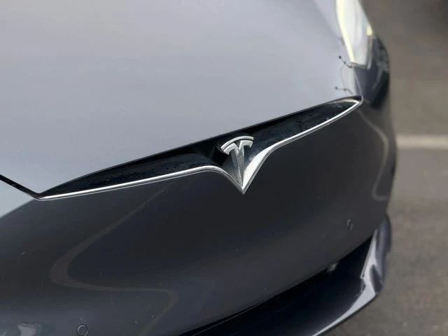 2016 Tesla Model S - Image 4 of 12