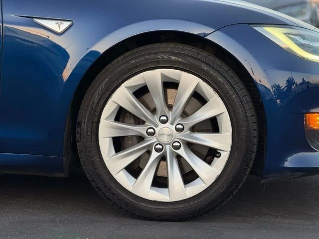 2016 Tesla Model S - Image 7 of 20