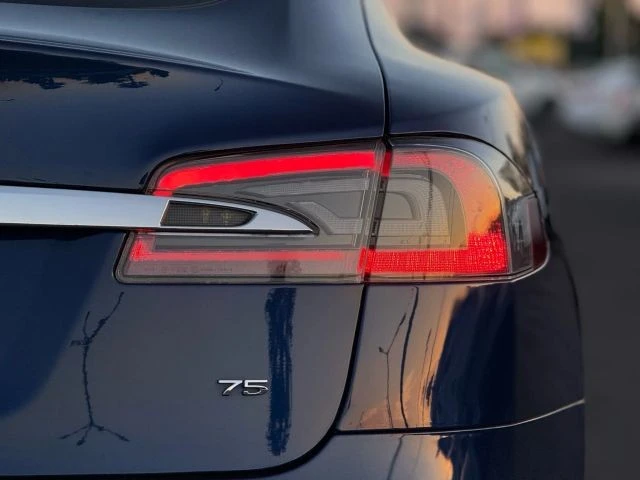 2016 Tesla Model S - Image 9 of 20