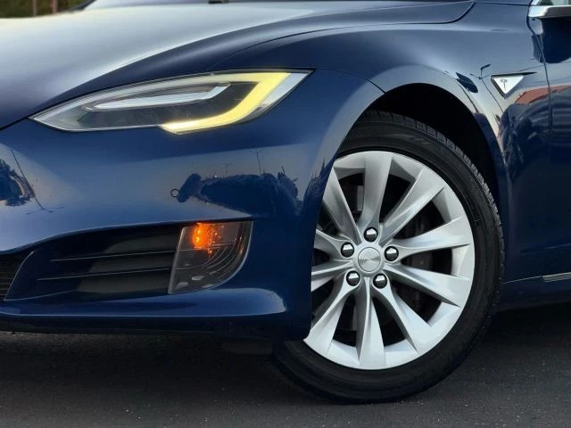2016 Tesla Model S - Image 2 of 12