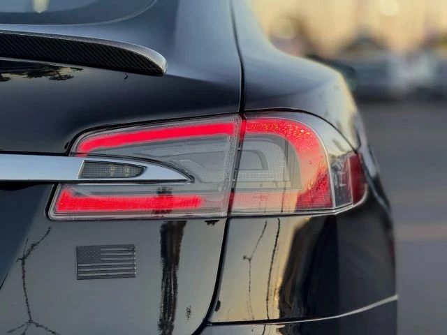 2016 Tesla Model S - Image 9 of 21