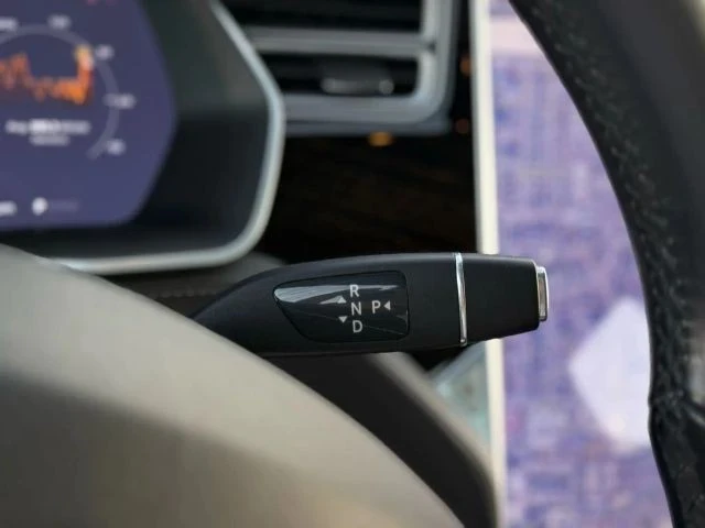 2016 Tesla Model S - Image 19 of 21
