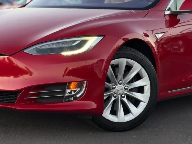 2016 Tesla Model S - Image 2 of 21