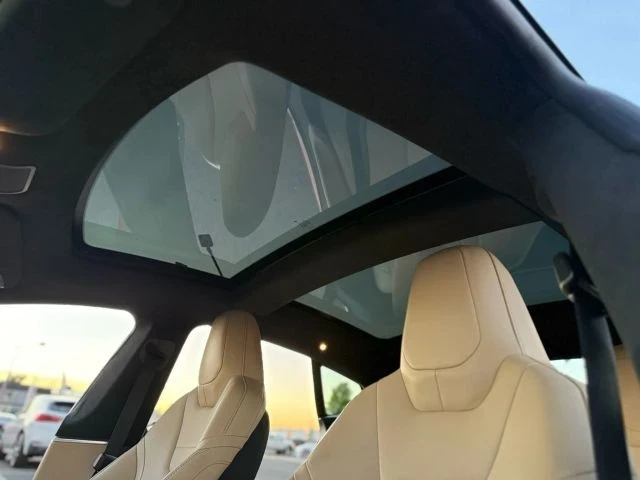 2016 Tesla Model S - Image 18 of 21