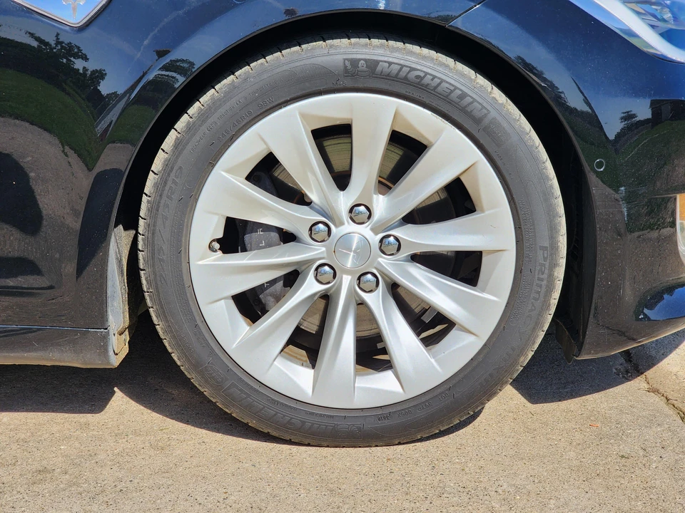 2016 Tesla Model S - Image 27 of 31