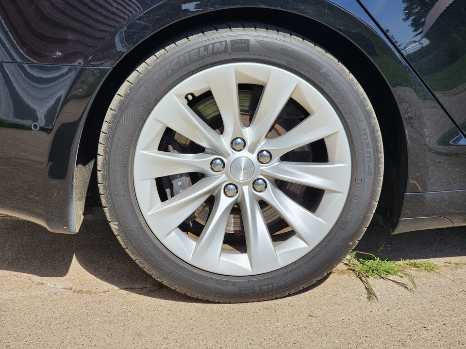 2016 Tesla Model S - Image 26 of 31