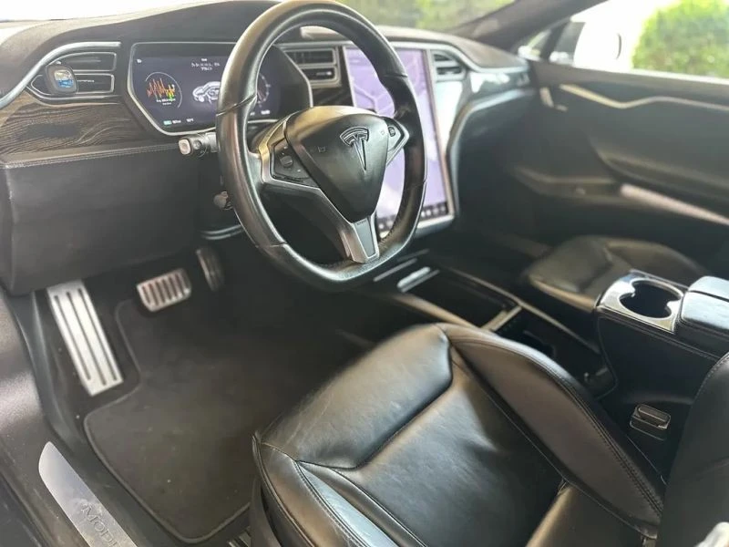 2016 Tesla Model S - Image 10 of 12
