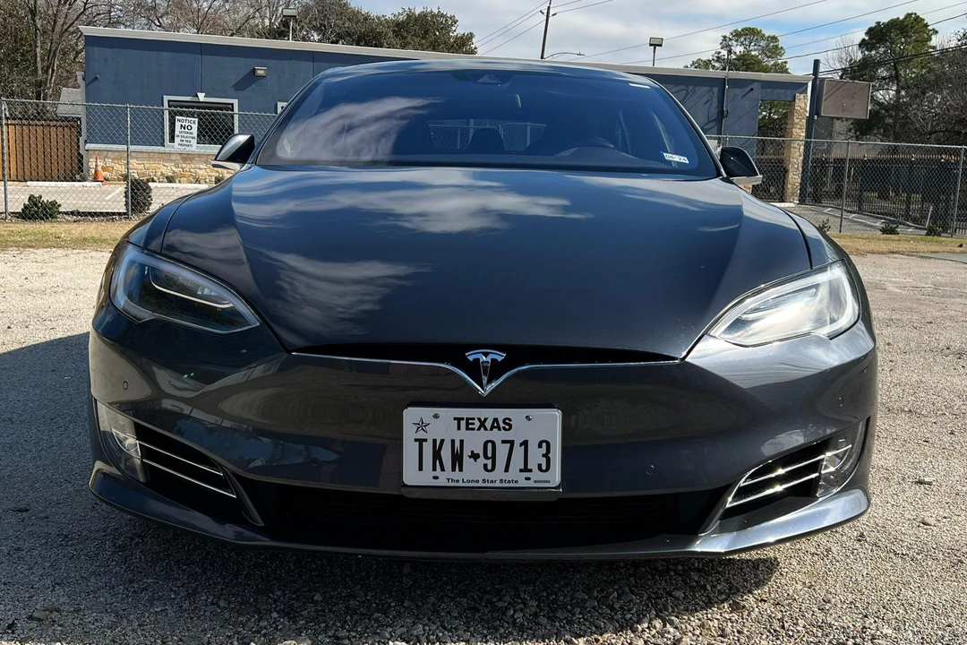 2016 Tesla Model S - Image 2 of 31