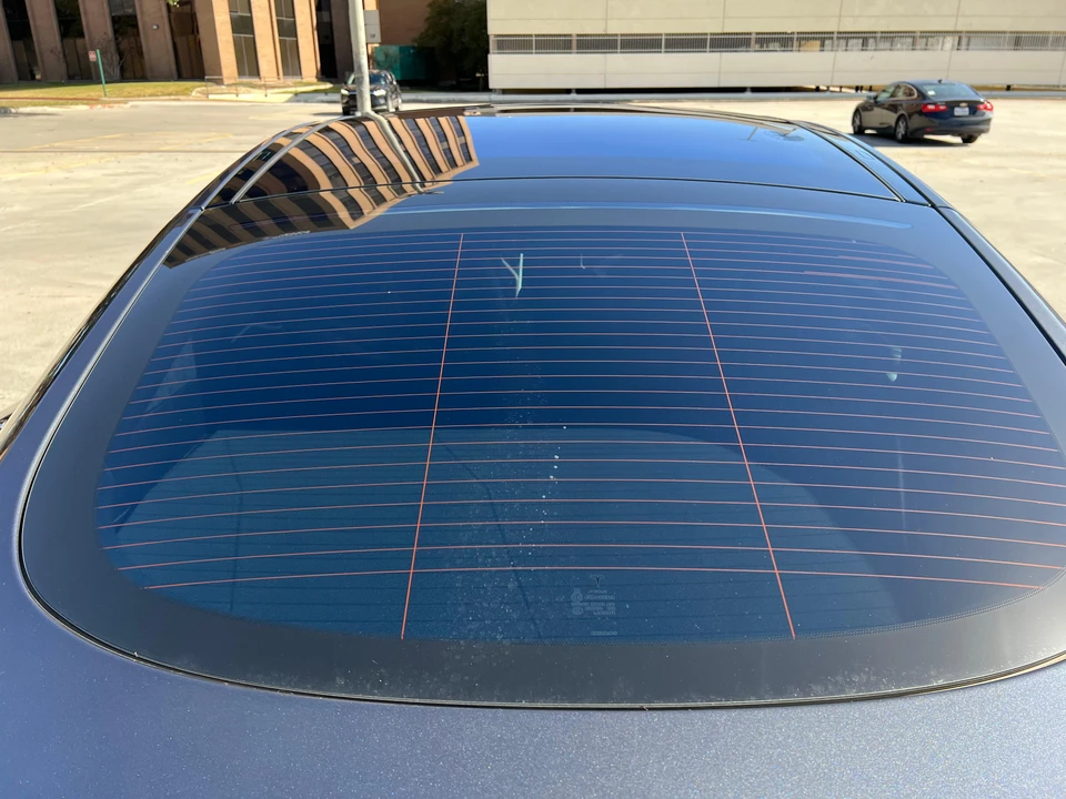 2016 Tesla Model S - Image 27 of 31