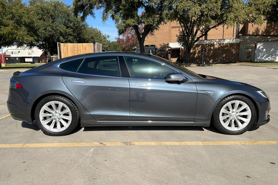 2016 Tesla Model S - Image 3 of 31