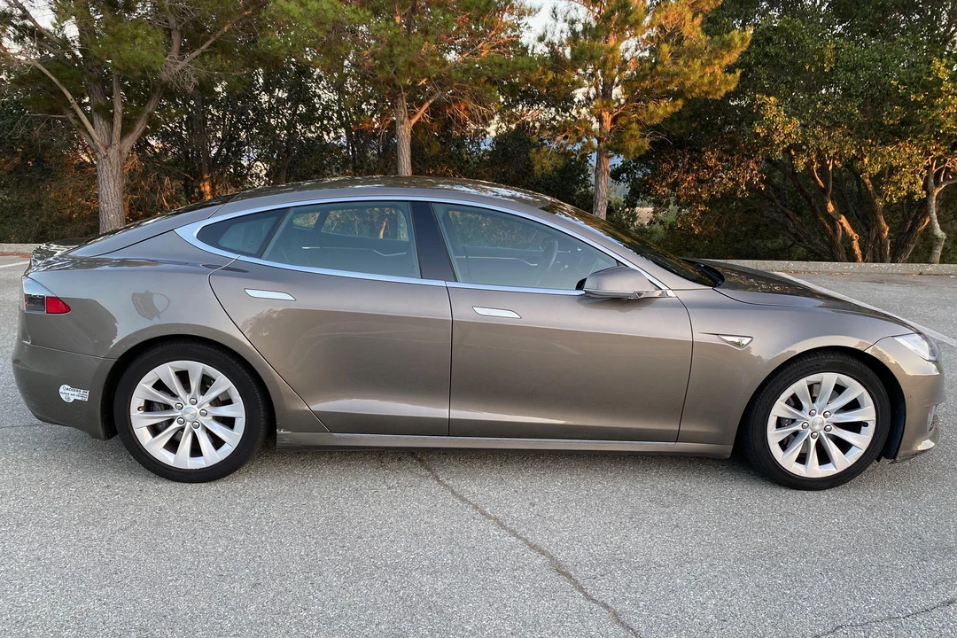 2016 Tesla Model S - Image 3 of 31