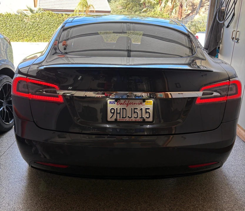 2016 Tesla Model S - Image 10 of 31