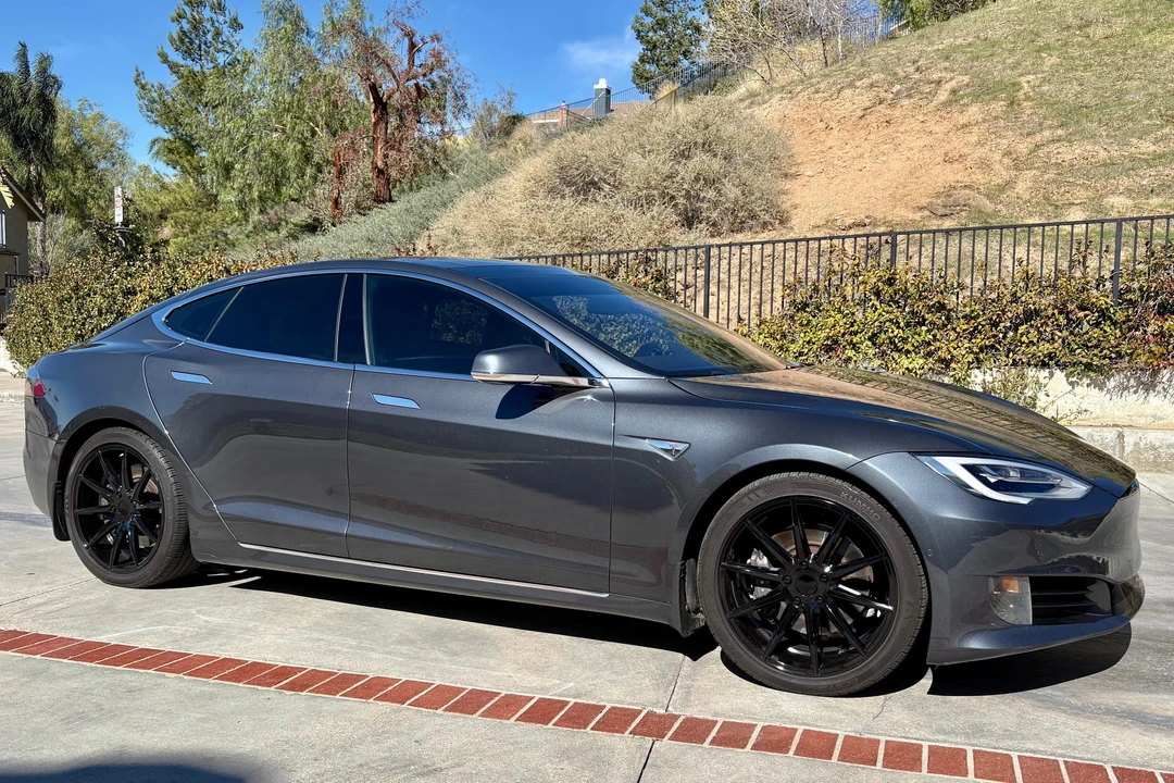 2016 Tesla Model S - Image 3 of 31