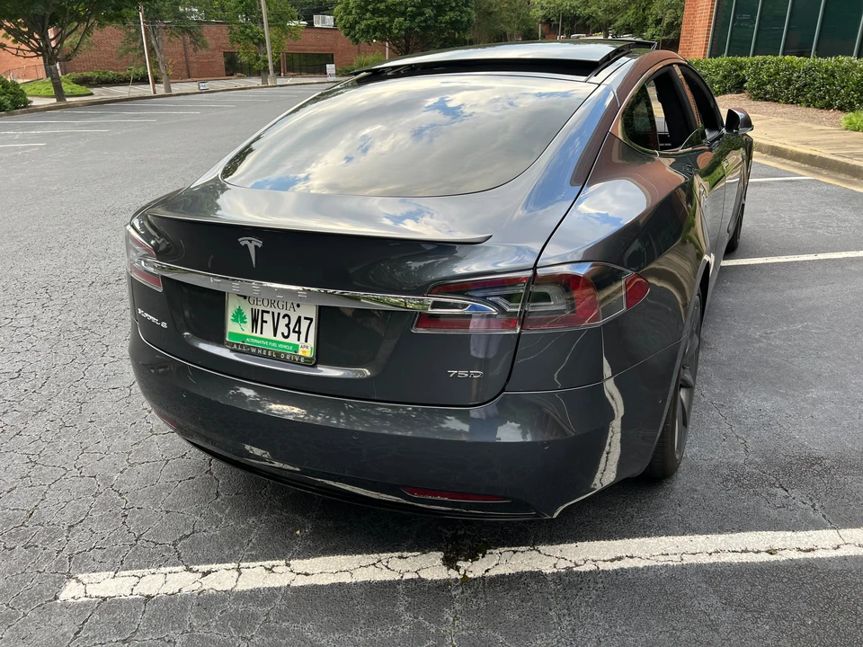 2016 Tesla Model S - Image 22 of 31
