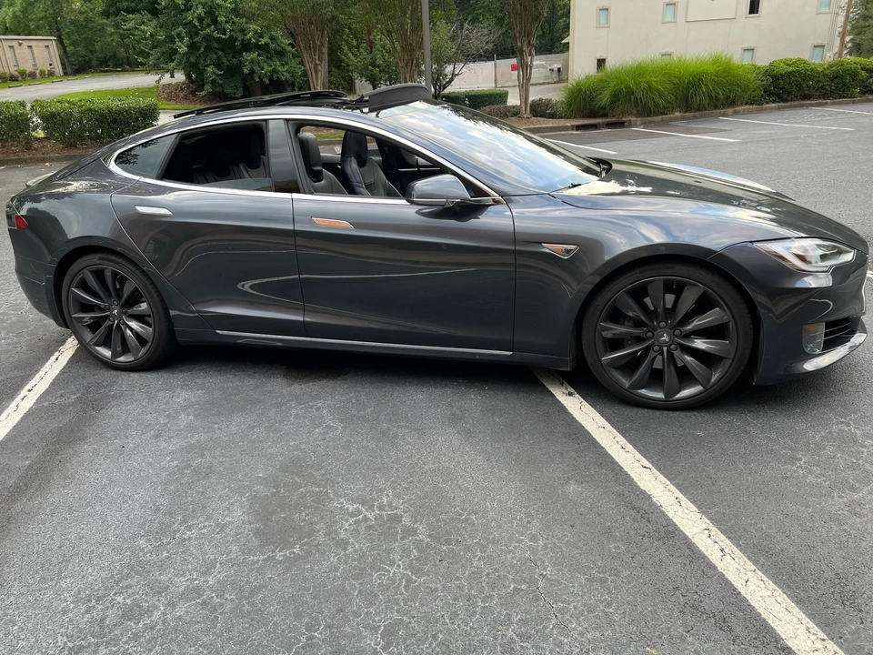 2016 Tesla Model S - Image 31 of 31