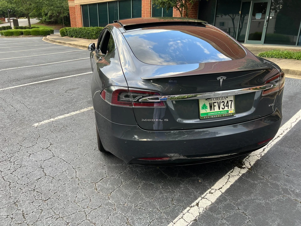 2016 Tesla Model S - Image 20 of 31
