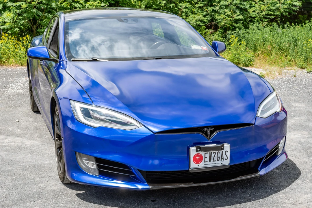 2016 Tesla Model S - Image 11 of 31