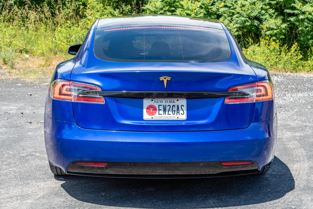 2016 Tesla Model S - Image 9 of 31