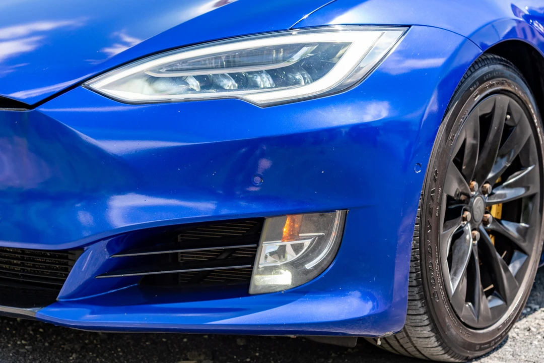 2016 Tesla Model S - Image 15 of 31