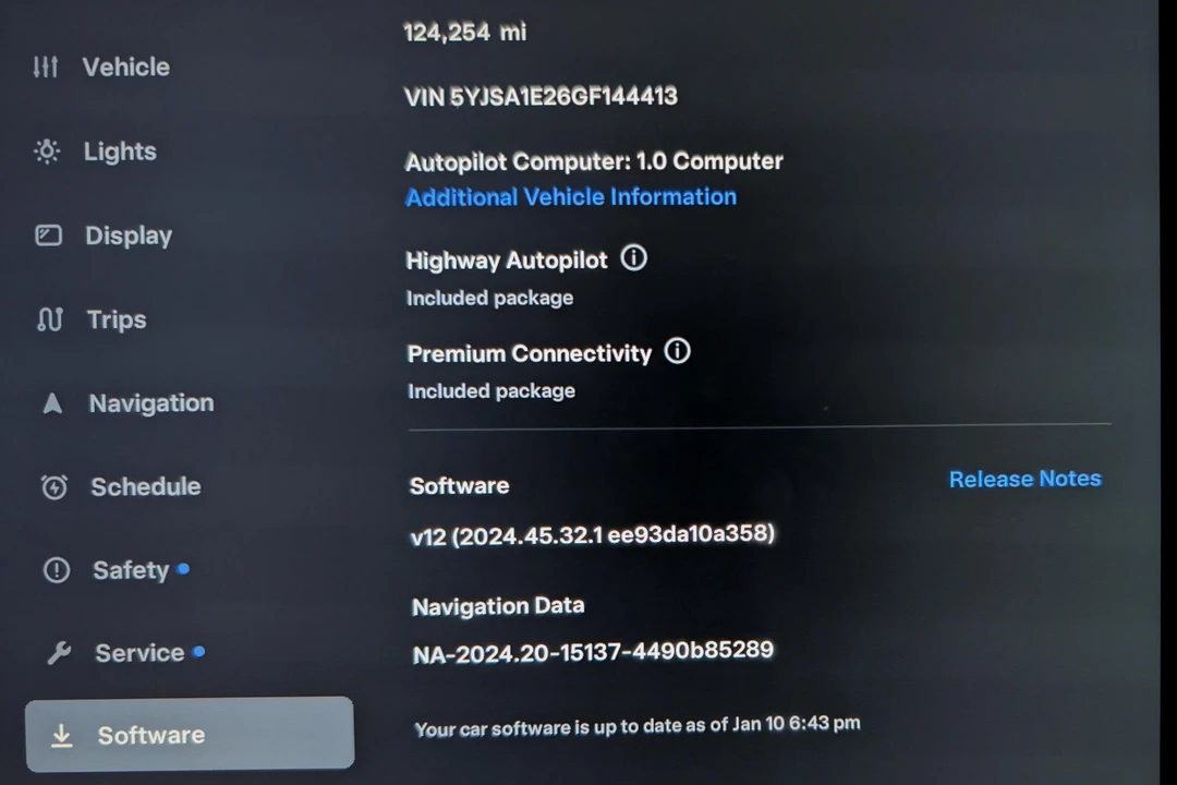 2016 Tesla Model S - Image 28 of 31