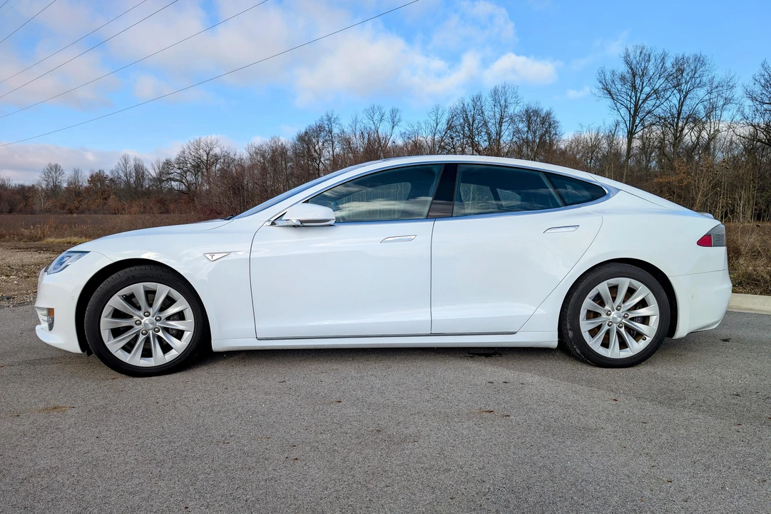 2016 Tesla Model S - Image 6 of 31