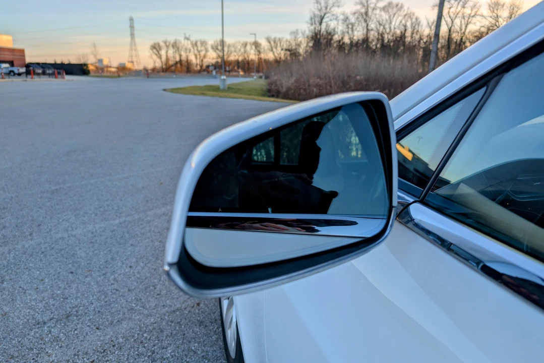 2016 Tesla Model S - Image 12 of 31