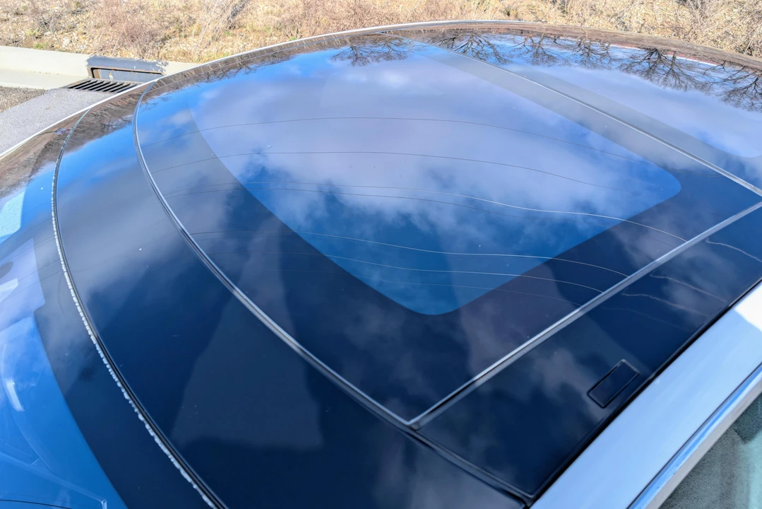2016 Tesla Model S - Image 13 of 31