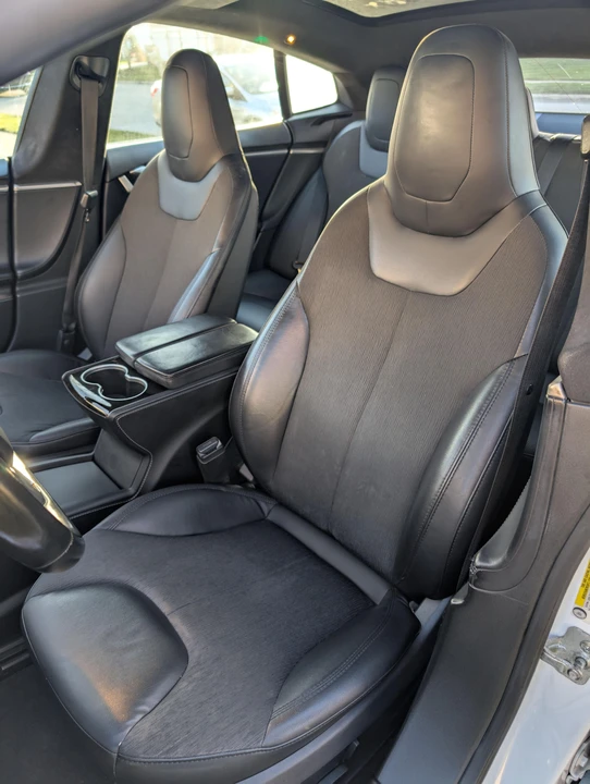 2016 Tesla Model S - Image 29 of 31