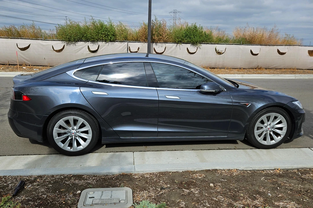 2016 Tesla Model S - Image 3 of 31