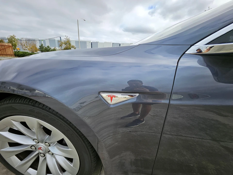 2016 Tesla Model S - Image 30 of 31