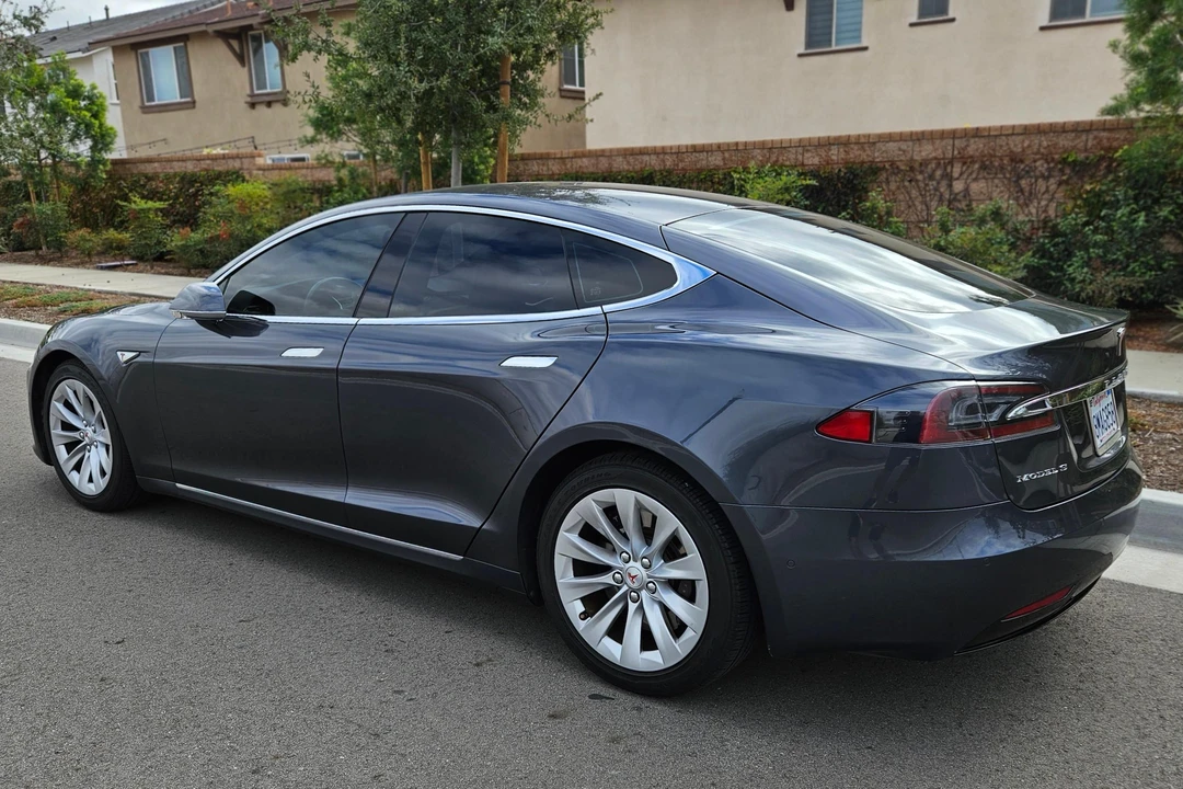 2016 Tesla Model S - Image 4 of 31