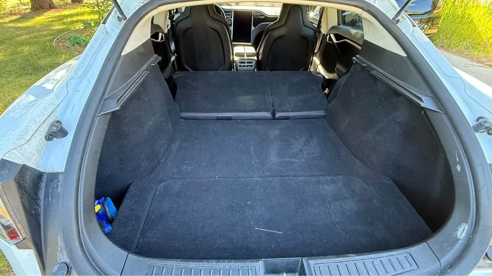 2016 Tesla Model S - Image 18 of 20