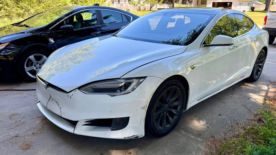2016 Tesla Model S - Image 8 of 20