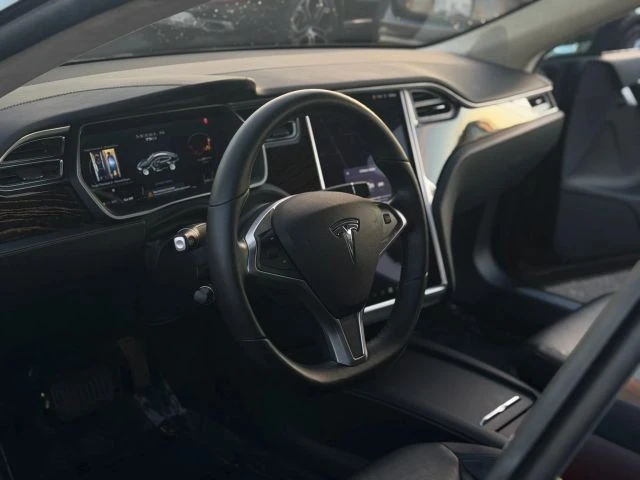 2016 Tesla Model S - Image 16 of 21