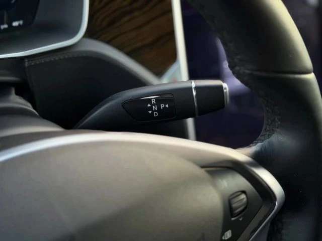 2016 Tesla Model S - Image 19 of 21