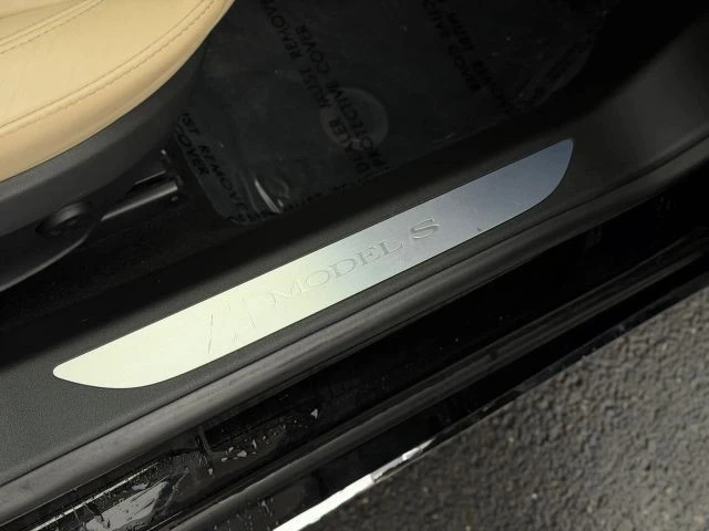 2016 Tesla Model S - Image 14 of 21
