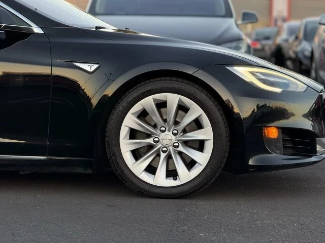 2016 Tesla Model S - Image 7 of 12