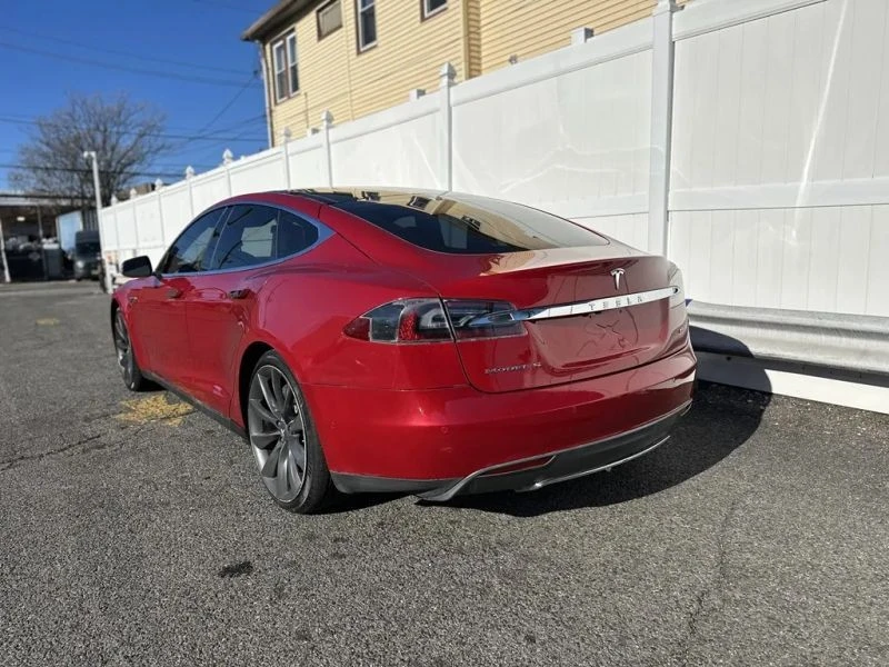 2016 Tesla Model S - Image 5 of 12