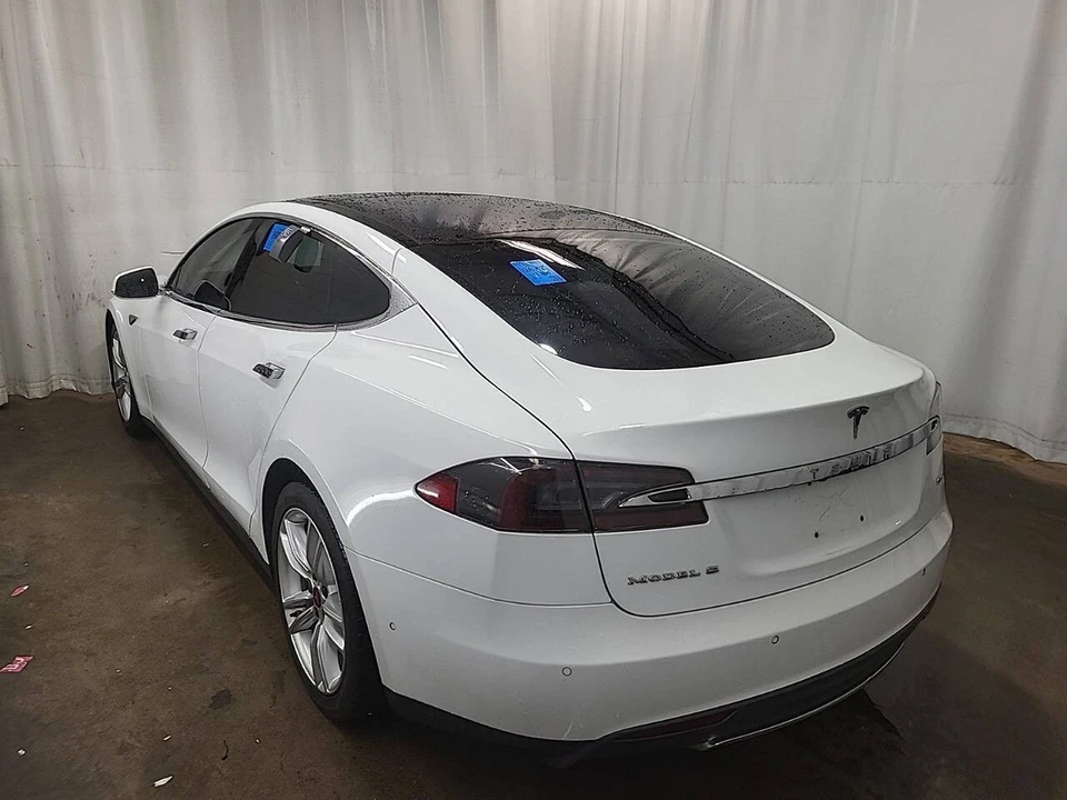 2016 Tesla Model S - Image 3 of 8