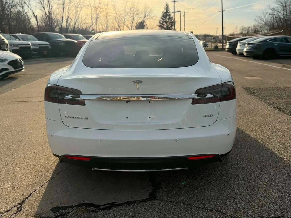 2016 Tesla Model S - Image 6 of 12