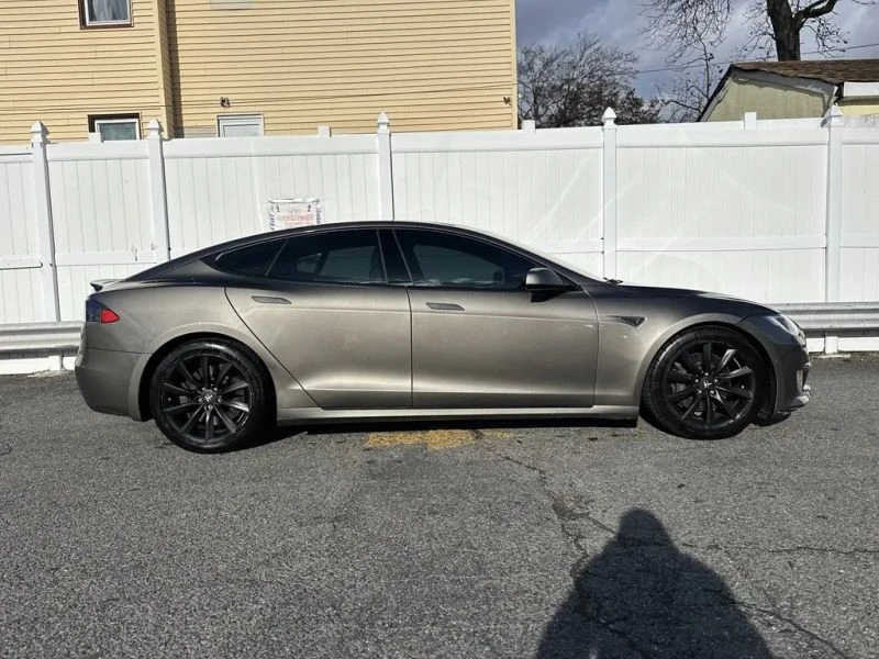 2016 Tesla Model S - Image 8 of 12