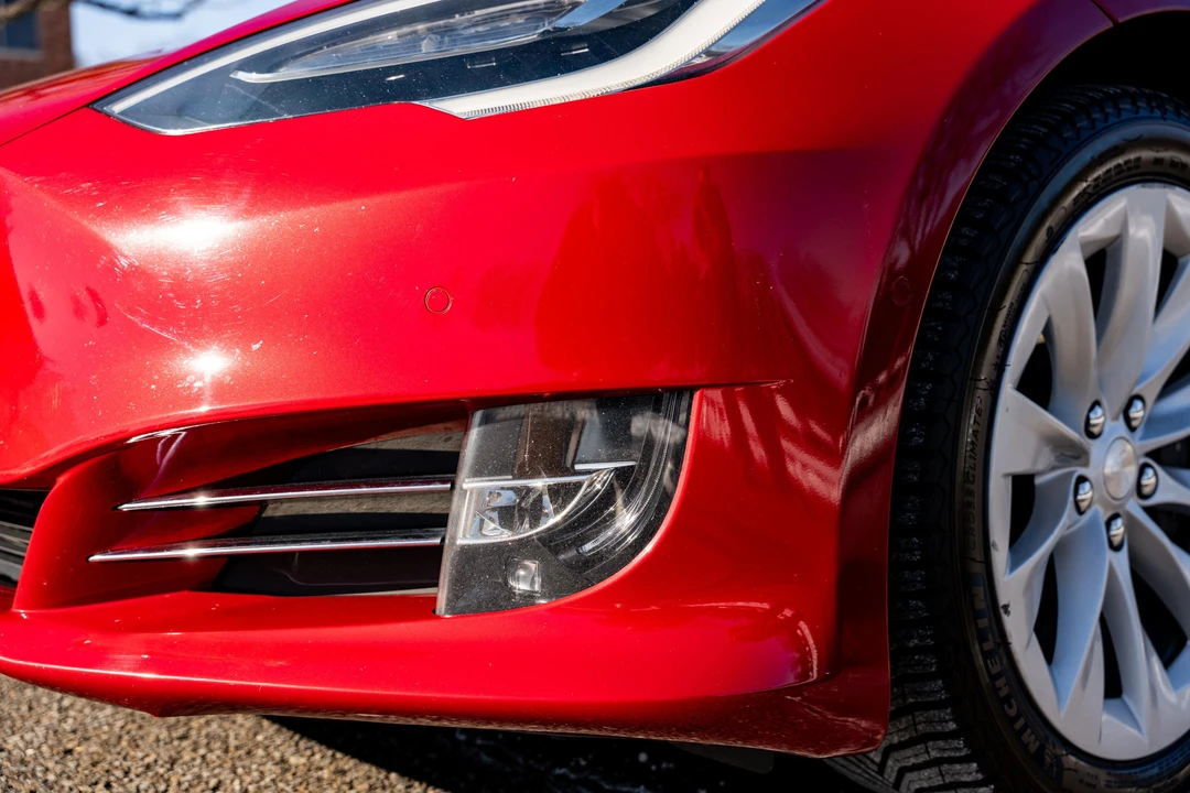 2016 Tesla Model S - Image 15 of 31